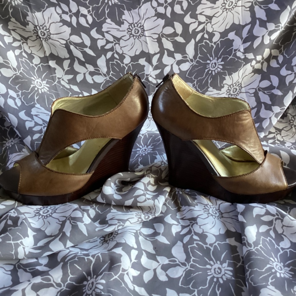 Seychelles Leather Wedge - Picture 2 of 7